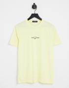 Fred Perry Embroidered T-shirt In Yellow
