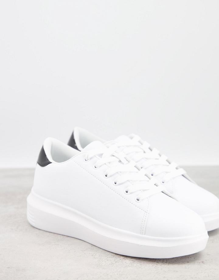 Truffle Collection Sneakers In White With Black Tab