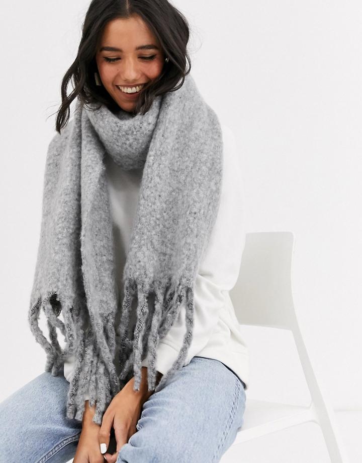 Monki Chunky Scarf In Light Gray