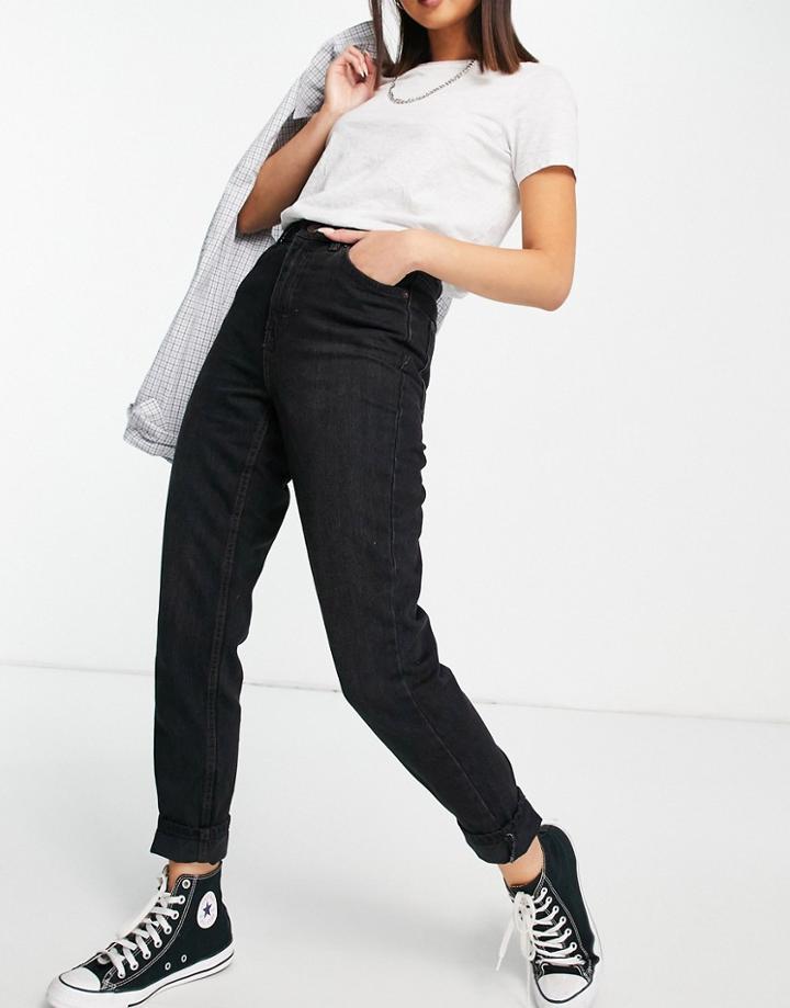 Topshop Mom Tapered Leg Jeans In Washed Black