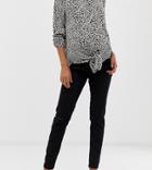 New Look Maternity Over Bump Knee Slash Jeggings In Black