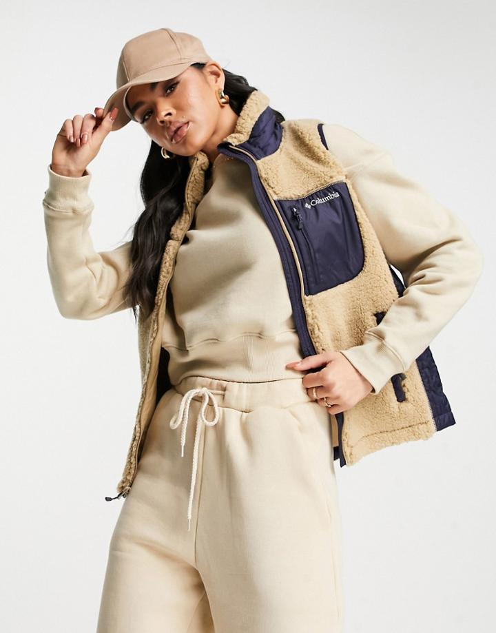 Columbia Archer Ridge Ii Vest In Beige/navy-neutral