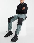 The North Face Denali Sweatpants In Green