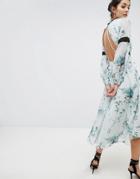 Hope & Ivy Open Back Floral Skater Dress-white
