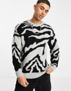 New Look Relaxed Knit Sweater With Animal Print In Light Gray-grey
