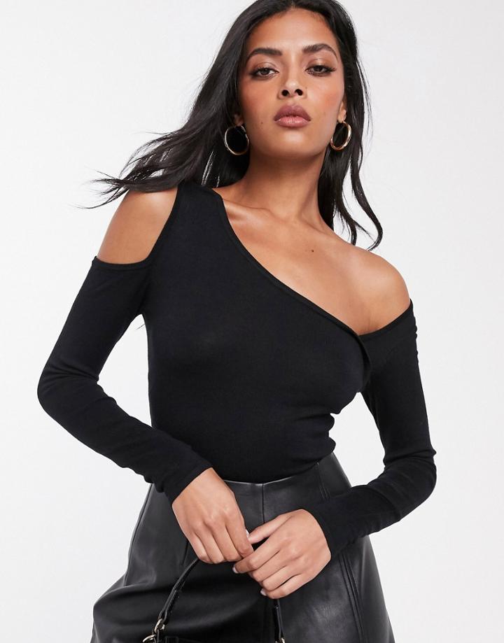 Lost Ink Asymmetric Neckline Fitted Sweater-black
