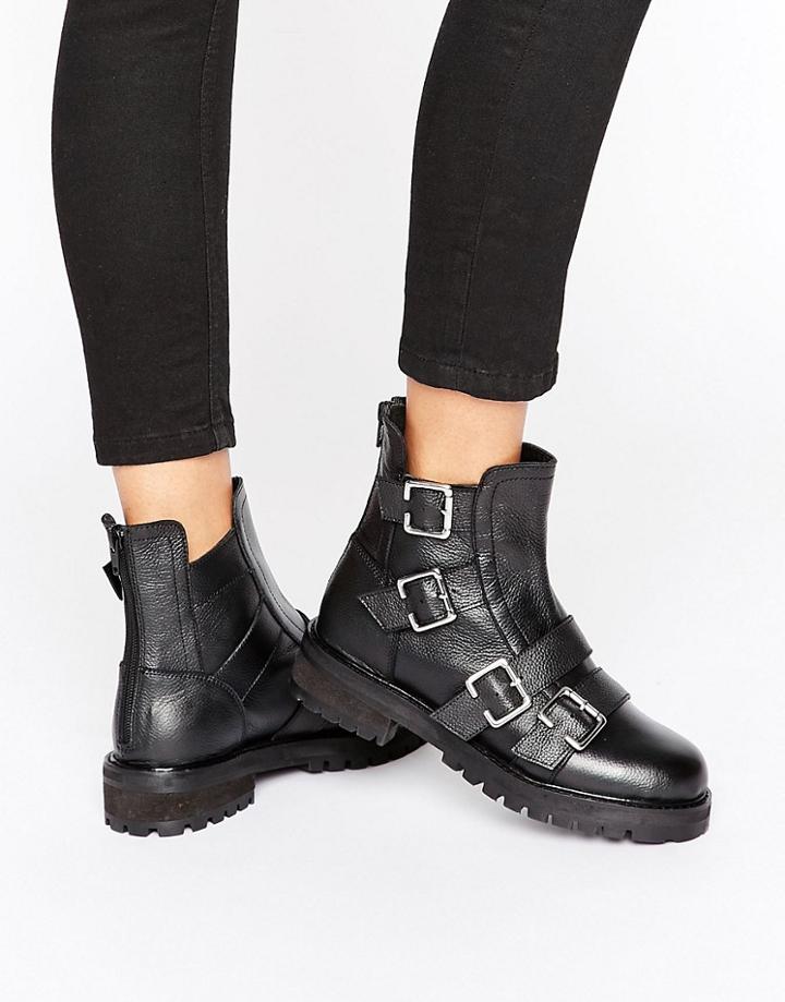 Park Lane Chunky Buckle Flat Boot - Black