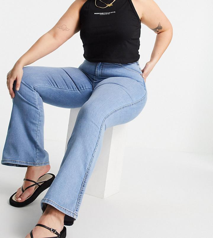 Dr Denim Plus Moxy High Waist Flared Jeans In Light Wash-blues