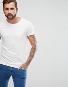 Lee Jeans Pocket T-shirt With Lower Front Lee Tab - White