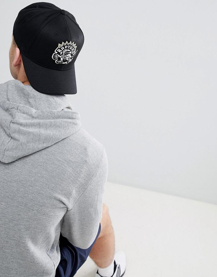 Mitchell & Ness Gold Tip Adjustable Baseball Cap Toronto Raptors Exclusive To Asos - Black