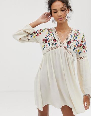 En Cr Me Floral Embroiderd Mini Dress With Lace Trim - Cream