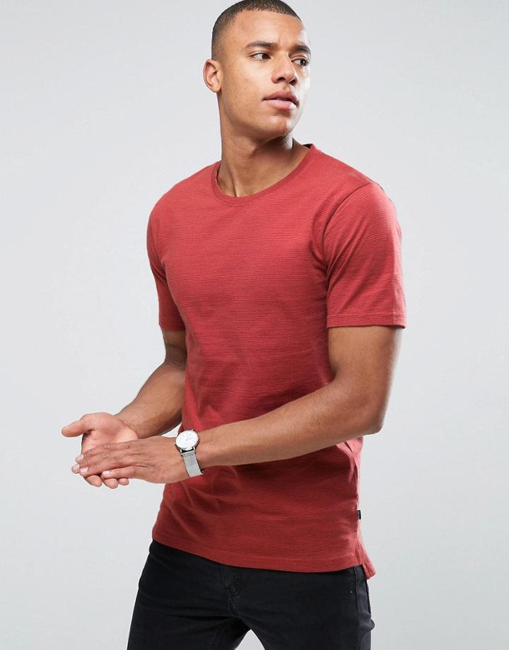 Only & Sons T-shirt In Fine Stripe With Drop Back Hem - Red
