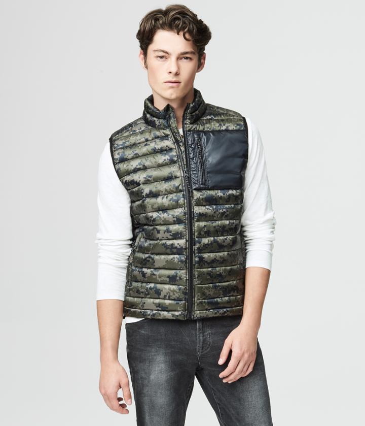 Aeropostale Aeropostale Digital Camo Puffer Vest - Shade Green, Small