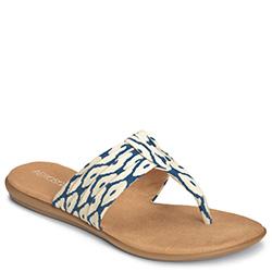 Aerosoles Chlairvoyant Thong Sandal, Denim