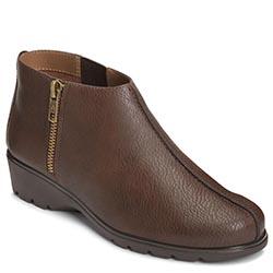 Aerosoles Personality Wedge, Brown