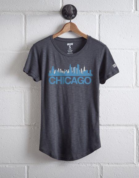 Tailgate Women's Chicago Skyline T-shirt