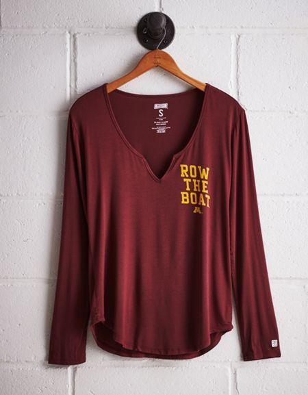 Tailgate Women's Minnesota Split Neck T-shirt