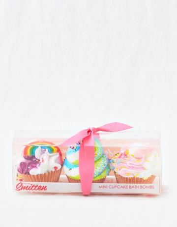 Aerie Feeling Smitten Bath Bomb Gift Set