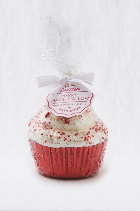Aerie Feeling Smitten Bath Bomb