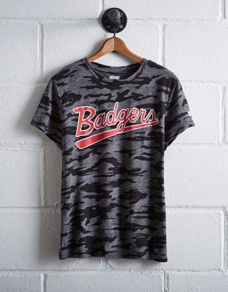 Tailgate Women's Camo Wisconsin T-shirt