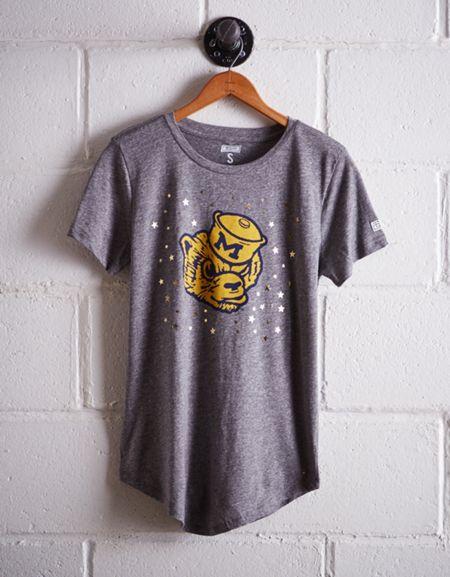 Tailgate Women's Michigan Reflective Stars T-shirt