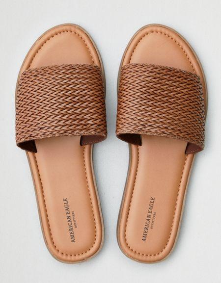 American Eagle Outfitters Steve Madden Textured Wide Band Slide Sandal