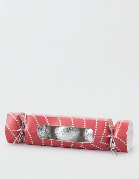 American Eagle Outfitters Feeling Smitten Holiday Bath Bomb Cracker