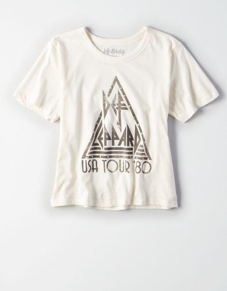 American Eagle Outfitters Studded Def Leppard Shrunken Graphic T-shirt