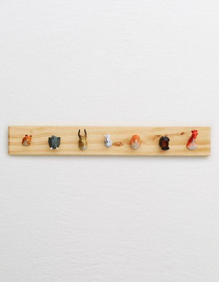 Aerie Kikkerland Pack Rack Jewelry Holder