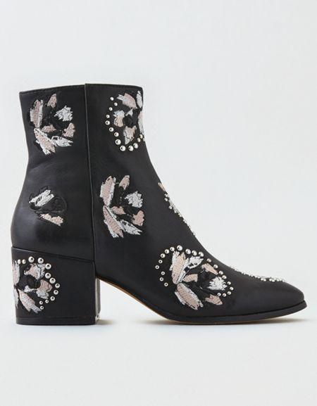 American Eagle Outfitters Dolce Vita Mollie Bootie