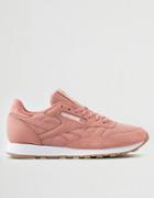 American Eagle Outfitters Reebok Cl Leather Estl Sneaker