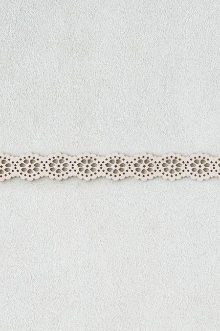 American Eagle Outfitters Ae Cream Cutout Necklace
