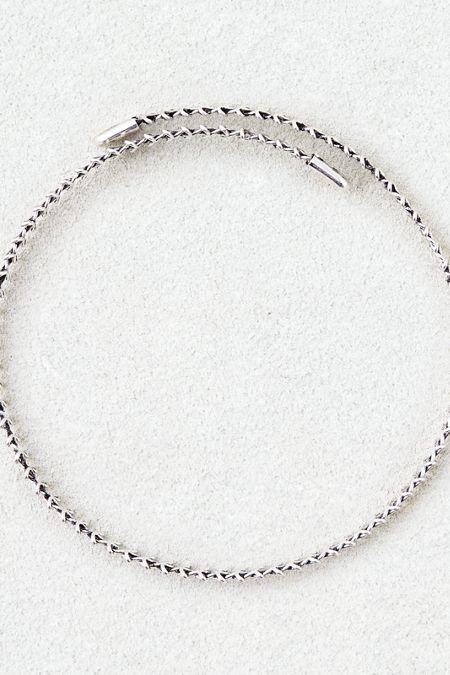 American Eagle Outfitters Ae Silver Loop Collar Necklace