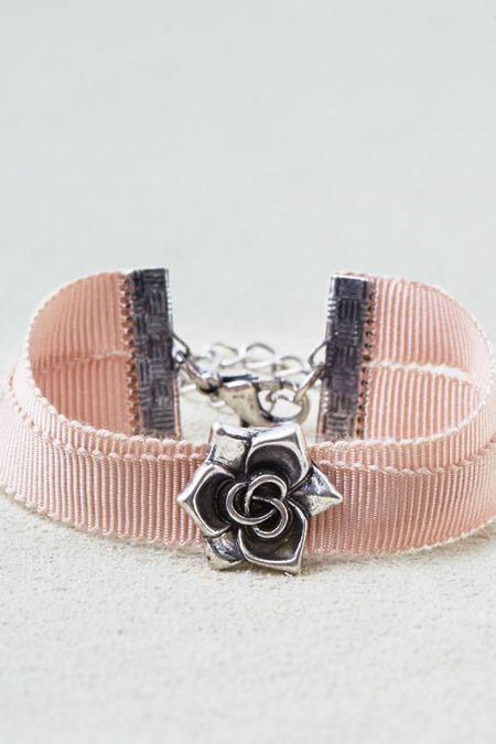American Eagle Outfitters Ae Ribbon Rose Bracelet