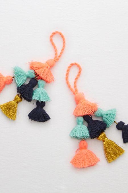 Aerie Tassel Charm
