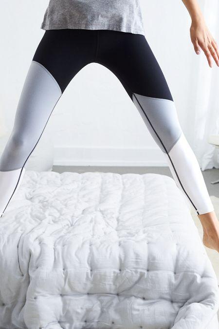 Aerie Move 7/8 Colorblock Legging