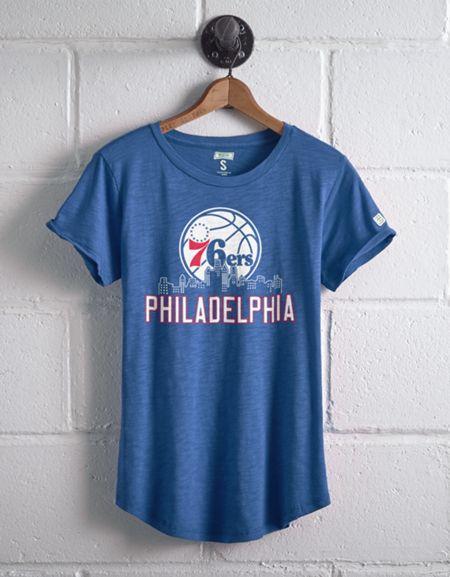 Tailgate Women's Philadelphia 76ers T-shirt