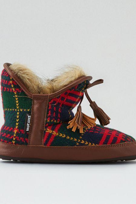 American Eagle Outfitters Mukluks Pennley Slipper