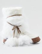 American Eagle Outfitters Mukluks Delanie Slipper