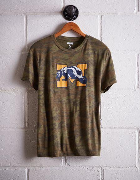 Tailgate Women's Michigan Camo Boyfriend Tee