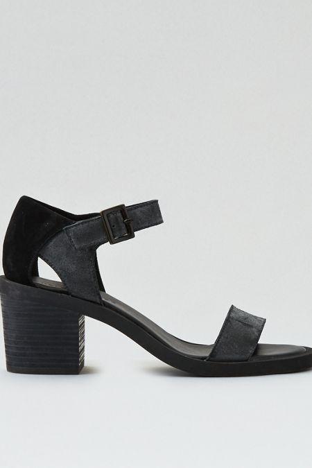 American Eagle Outfitters Kelsi Dagger Brooklyn Linden Heel
