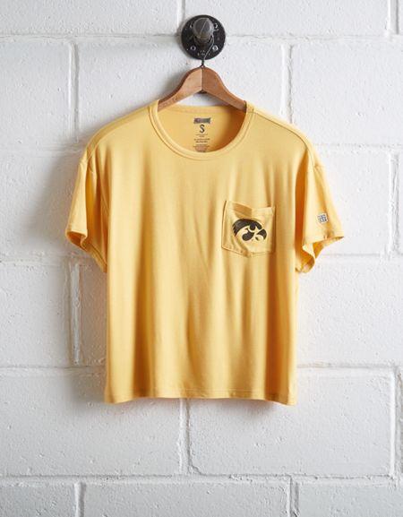 Tailgate Women's Iowa Hawkeyes Pocket T-shirt
