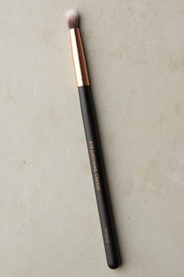 M.o.t.d Eye Catching Crease Brush