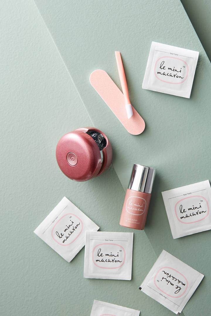 Le Mini Macaron Gel Manicure Kit