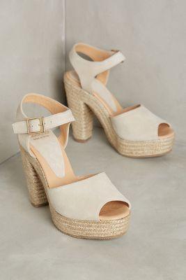Andre Assous Sasha Heels Beige