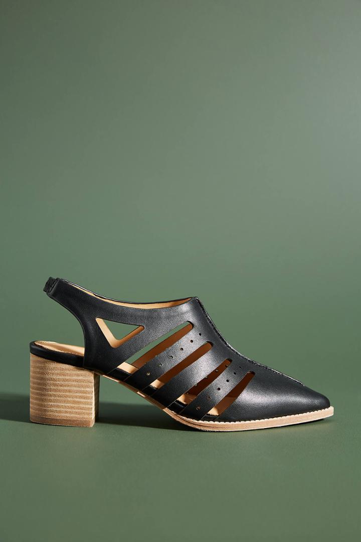 Bill Blass Tracey Pointed-toe Shooties