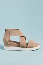 Blondo Waterproof Cassie Sport Sandals