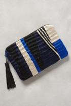 Mercado Global Adela Pouch