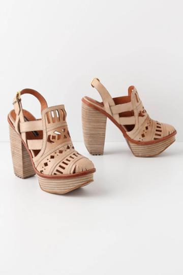 Ecru Clipped Heels