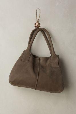 Ceri Hoover Bahnhof Satchel